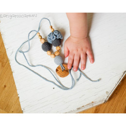 Collier d'allaitement et de portage - colori gris, fleur grise et bouton en bois