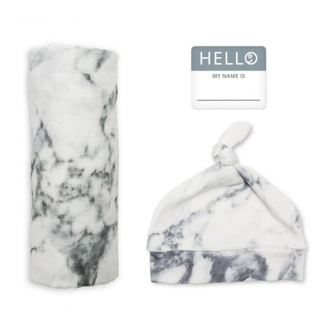 Lulujo Hello World Swaddle & Hat - Marble Lulujo Hello World Swaddle & Hat - Marble